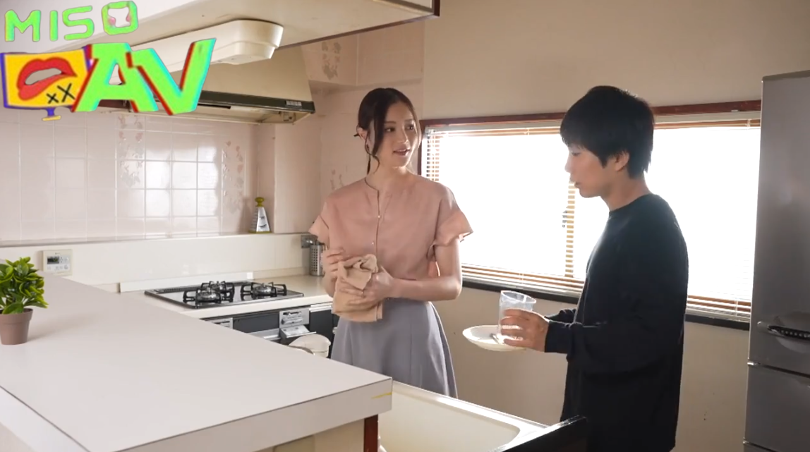 ดูหนังเอวี พี่สะใภ้ตัวแสบนมหลุดยั่วจนทนไม่ไหว OFES-026